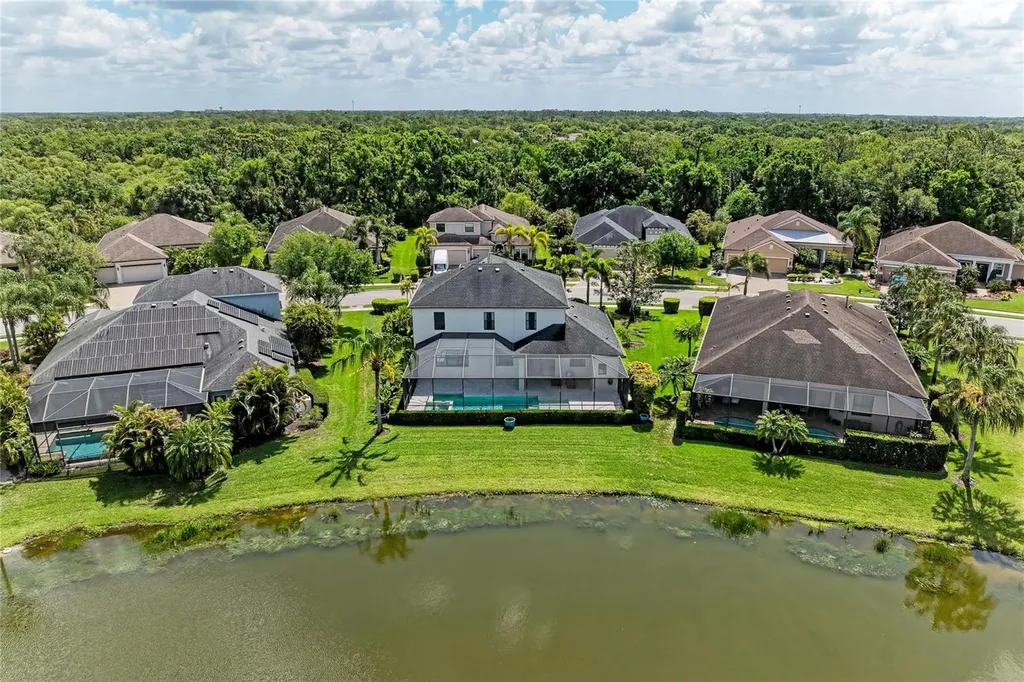 826 Honeyflower Loop Bradenton FL 34212