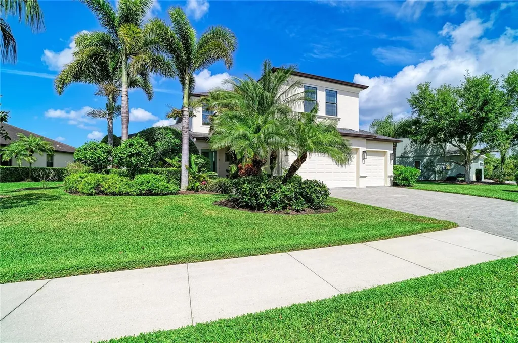 826 Honeyflower Loop Bradenton FL 34212