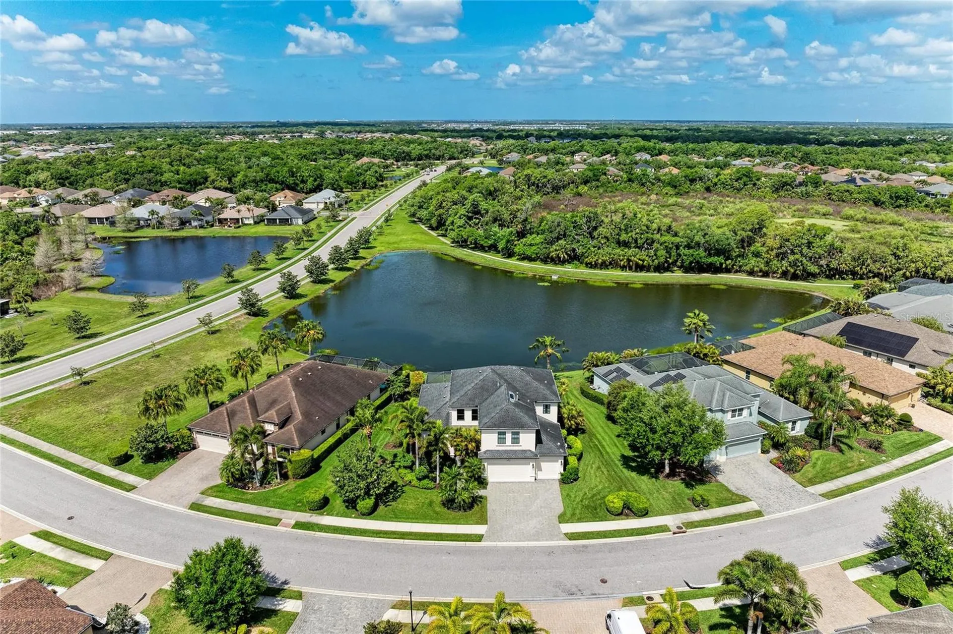826 Honeyflower Loop Bradenton FL 34212