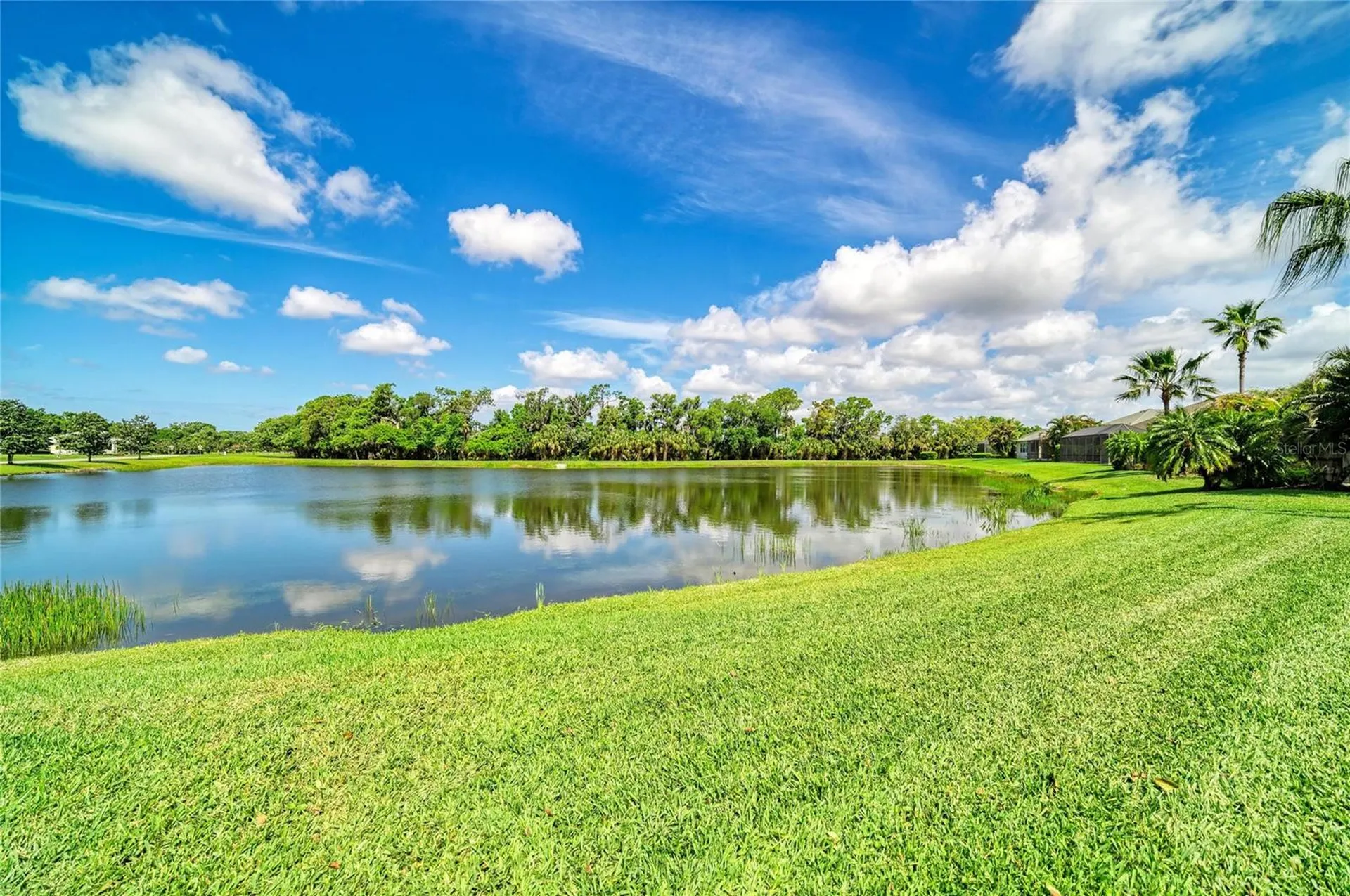 826 Honeyflower Loop Bradenton FL 34212