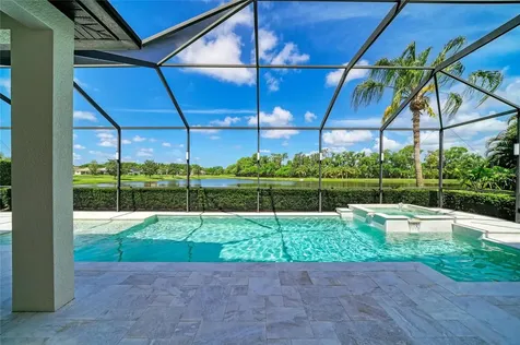 826 Honeyflower Loop Bradenton FL 34212