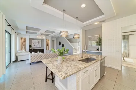 826 Honeyflower Loop Bradenton FL 34212