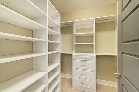 826 Honeyflower Loop Bradenton FL 34212