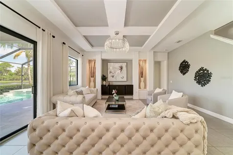 826 Honeyflower Loop Bradenton FL 34212