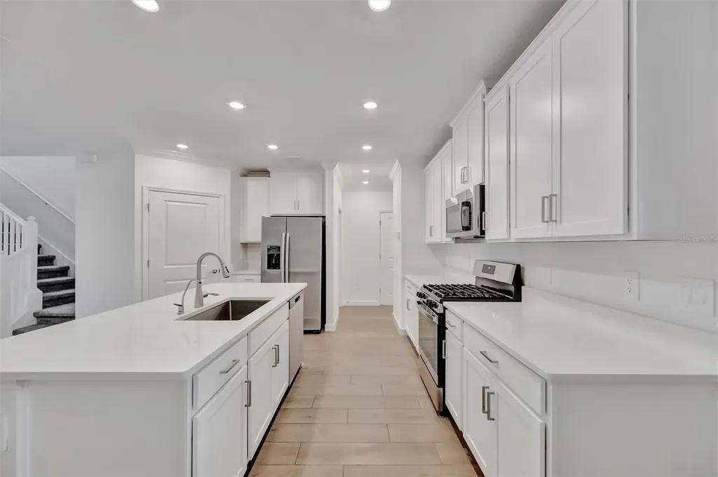 17436 Holly Well Avenue Wimauma FL 33598