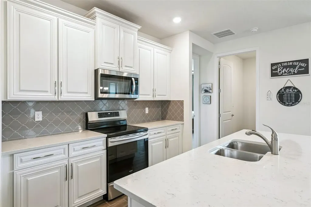 17750 Blazing Star Circle Clermont FL 34714