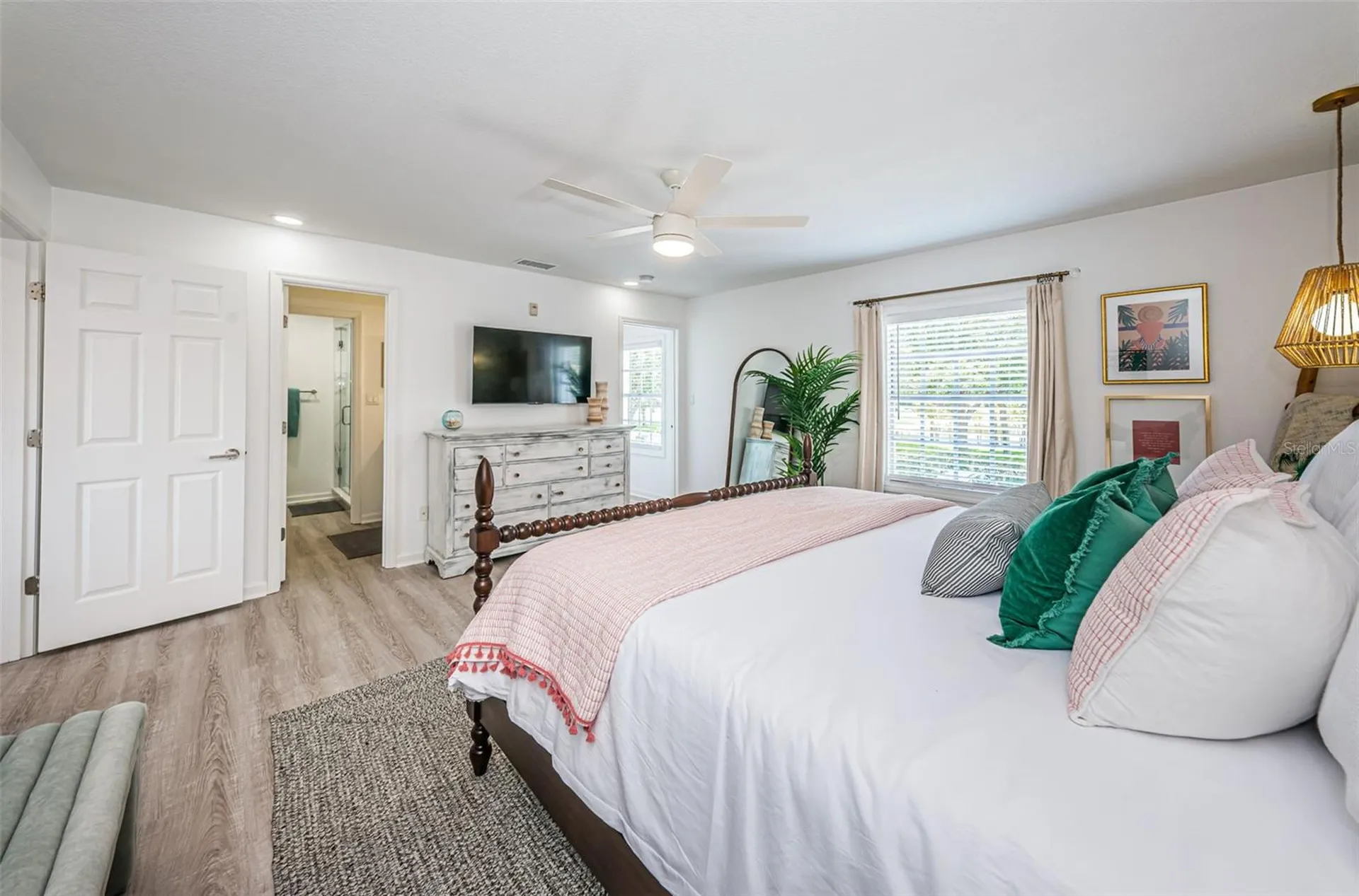 4834 Beach Drive SE St Petersburg FL 33705