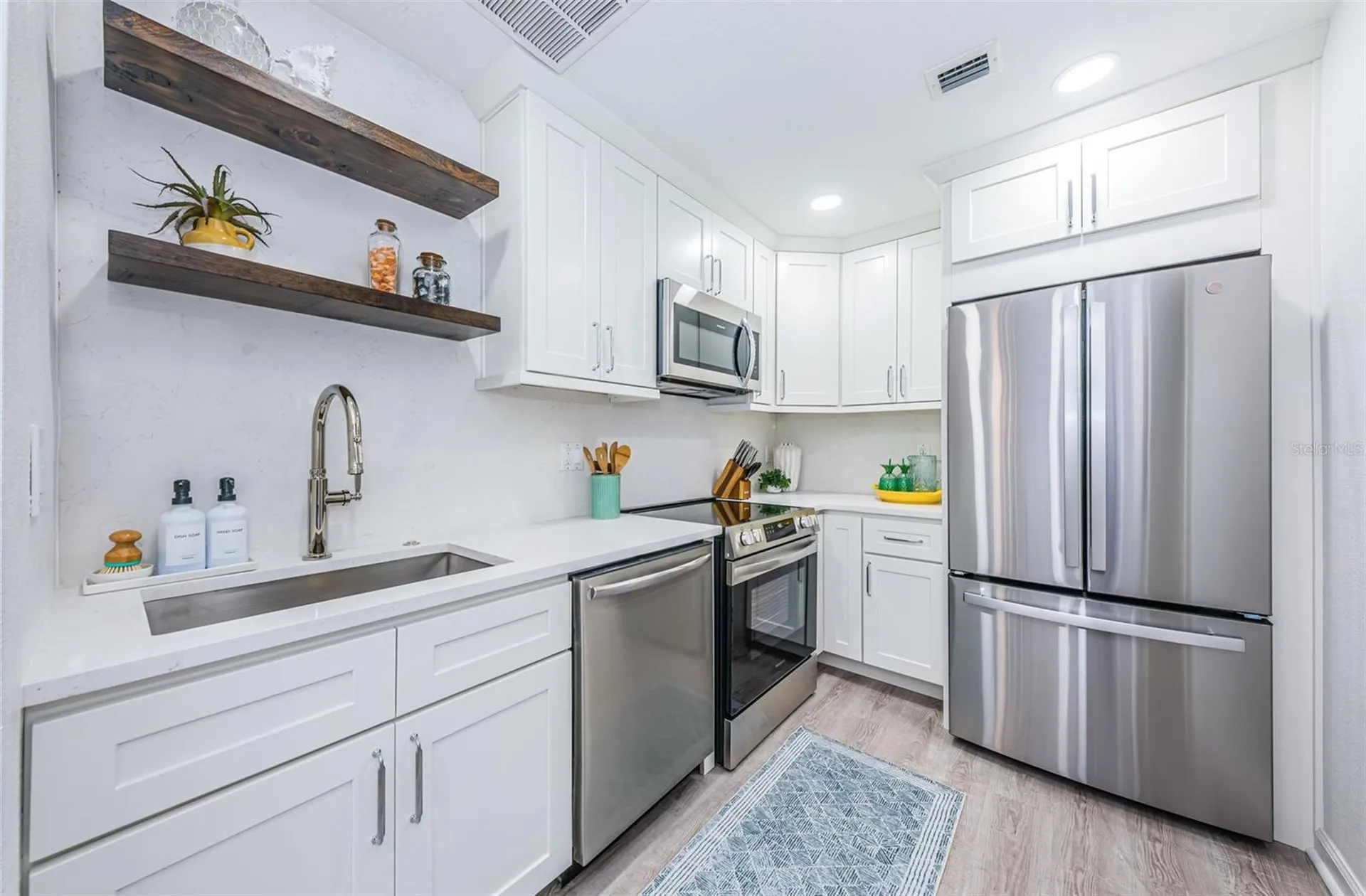4834 Beach Drive SE St Petersburg FL 33705