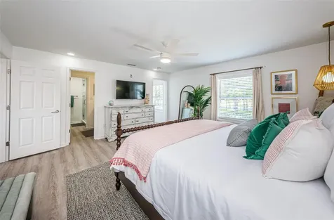 4834 Beach Drive SE St Petersburg FL 33705