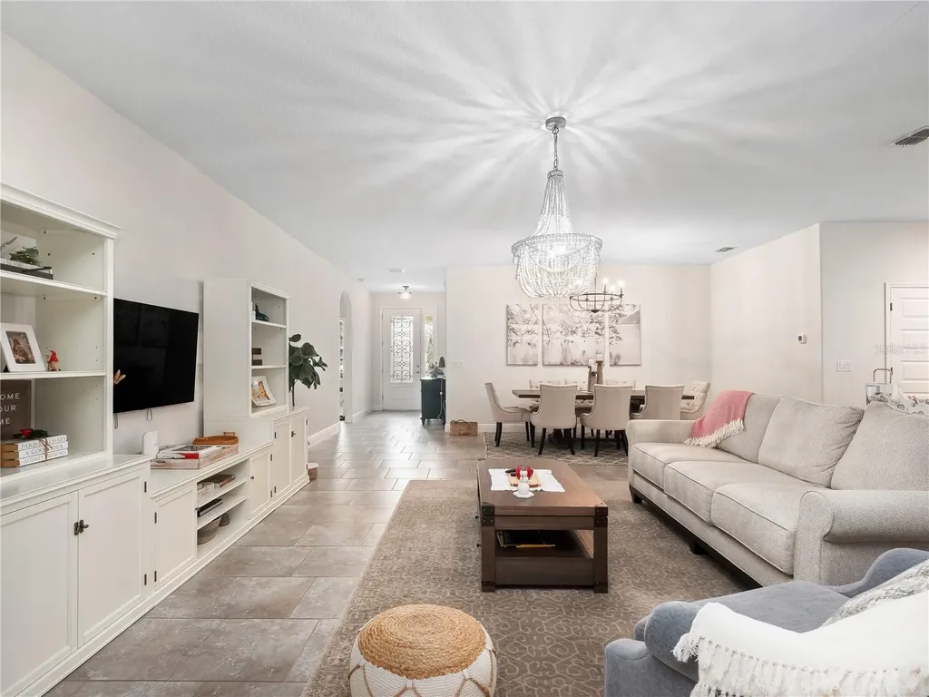 1792 Benoit Terrace Davenport FL 33837