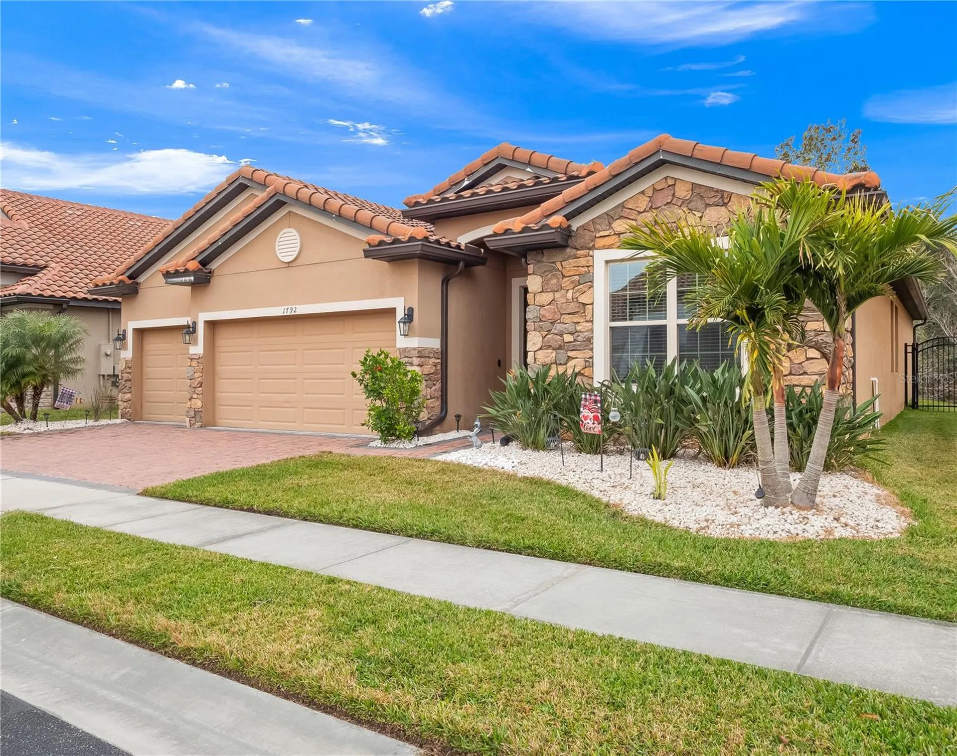 1792 Benoit Terrace Davenport FL 33837