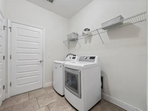1792 Benoit Terrace Davenport FL 33837