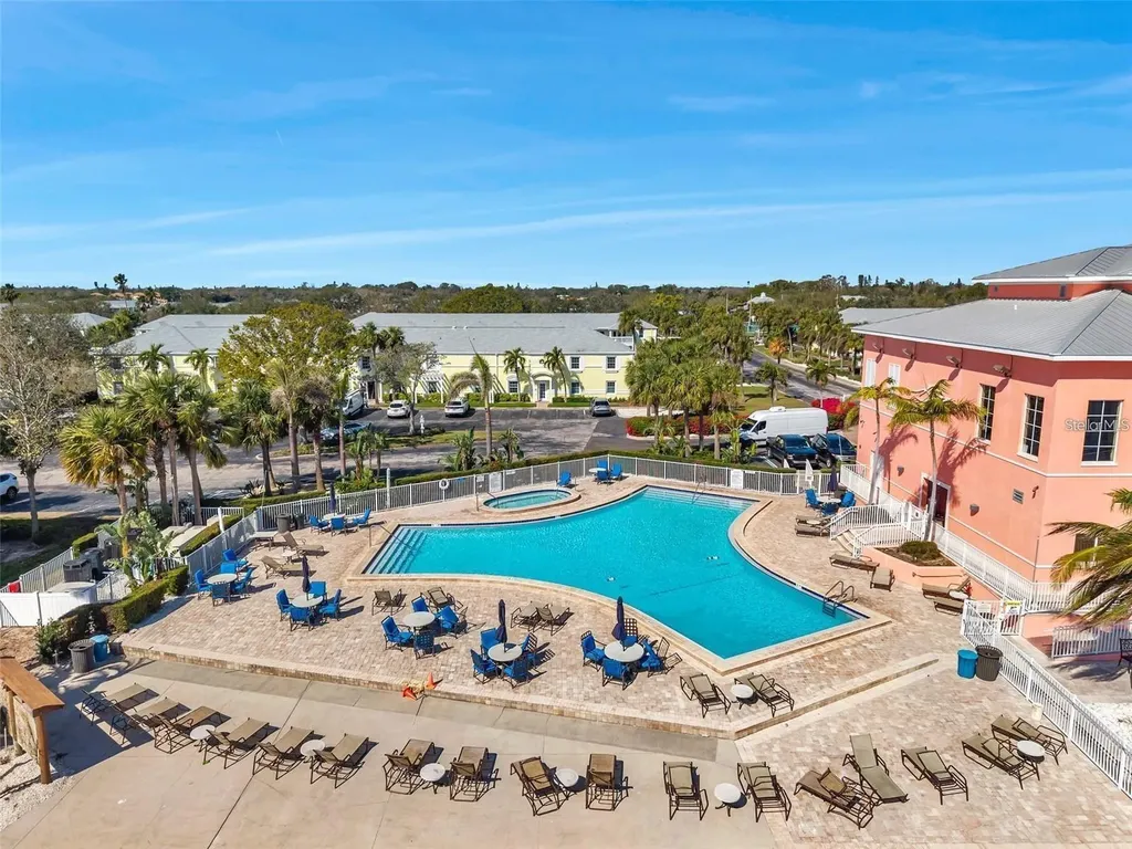 5174 Beach Drive SE St Petersburg FL 33705