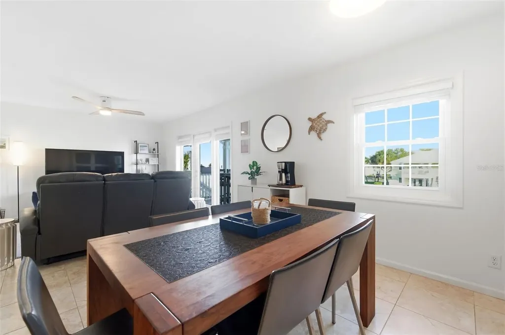 5174 Beach Drive SE St Petersburg FL 33705