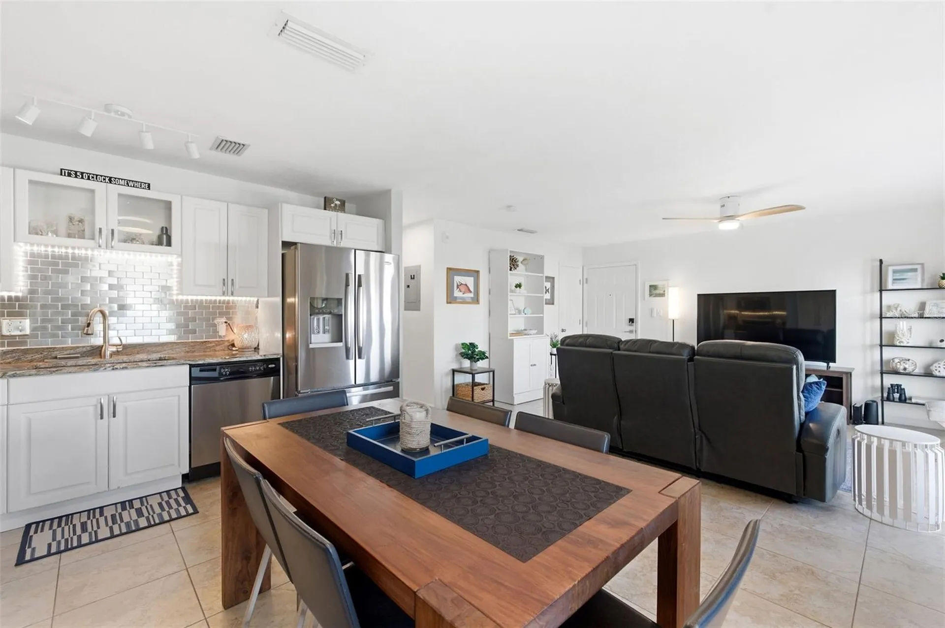 5174 Beach Drive SE St Petersburg FL 33705
