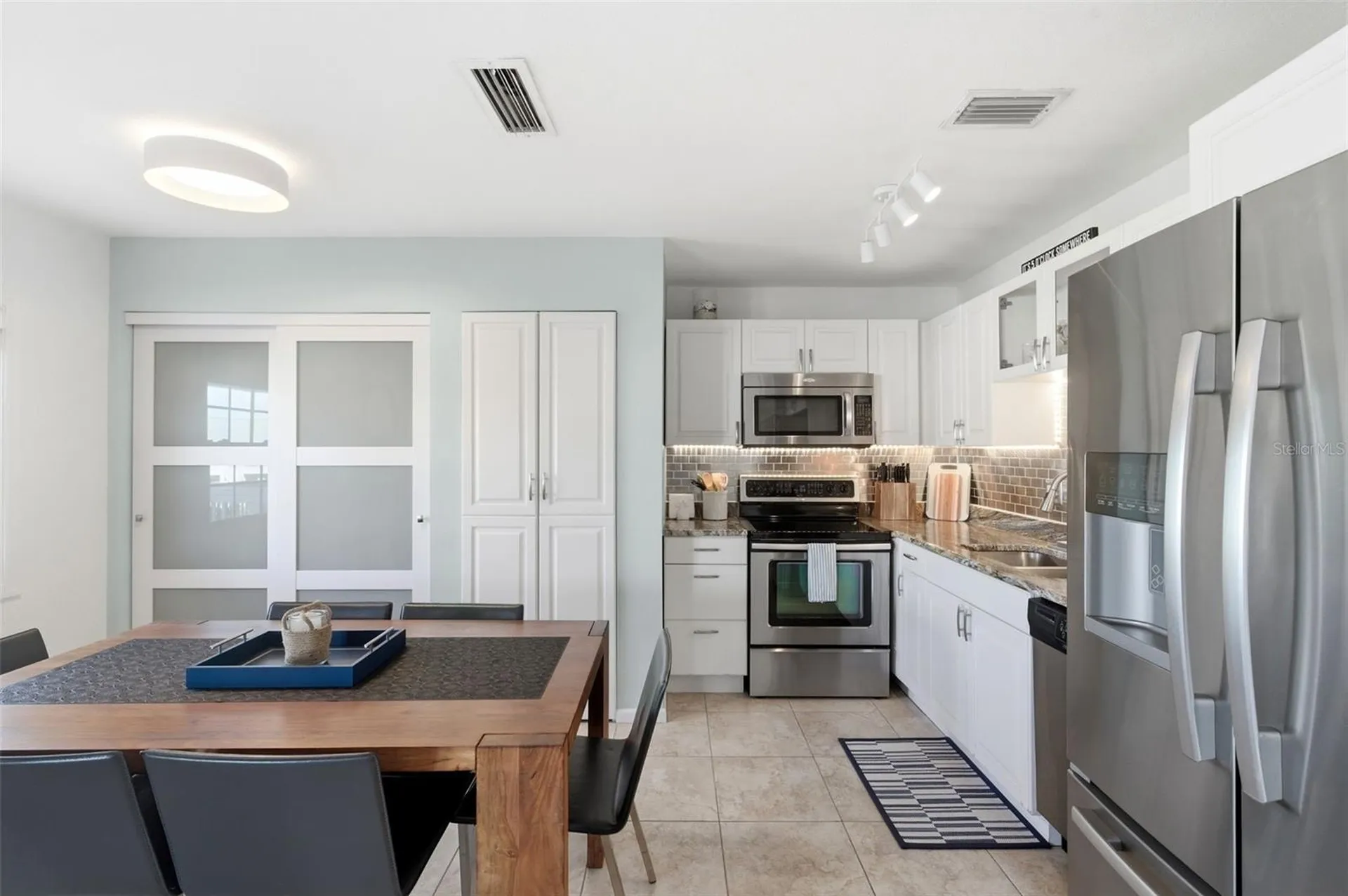 5174 Beach Drive SE St Petersburg FL 33705