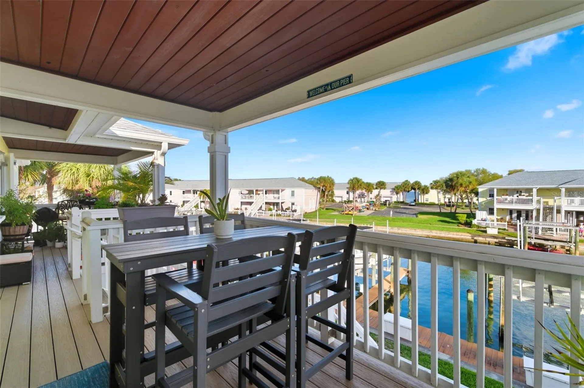 5174 Beach Drive SE St Petersburg FL 33705
