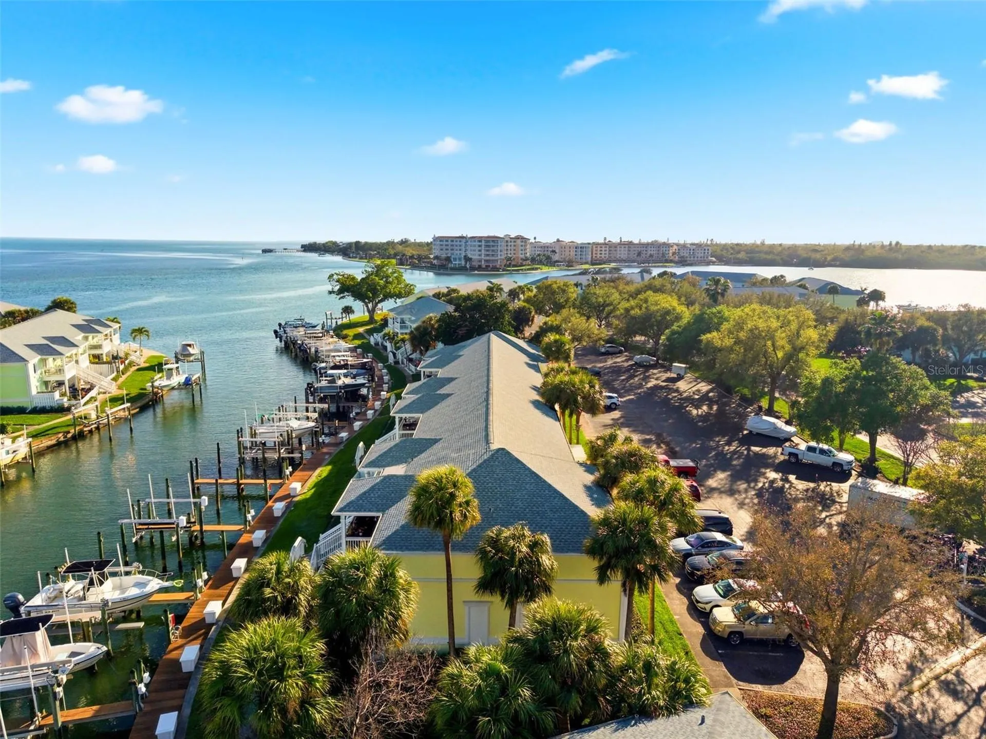 5174 Beach Drive SE St Petersburg FL 33705