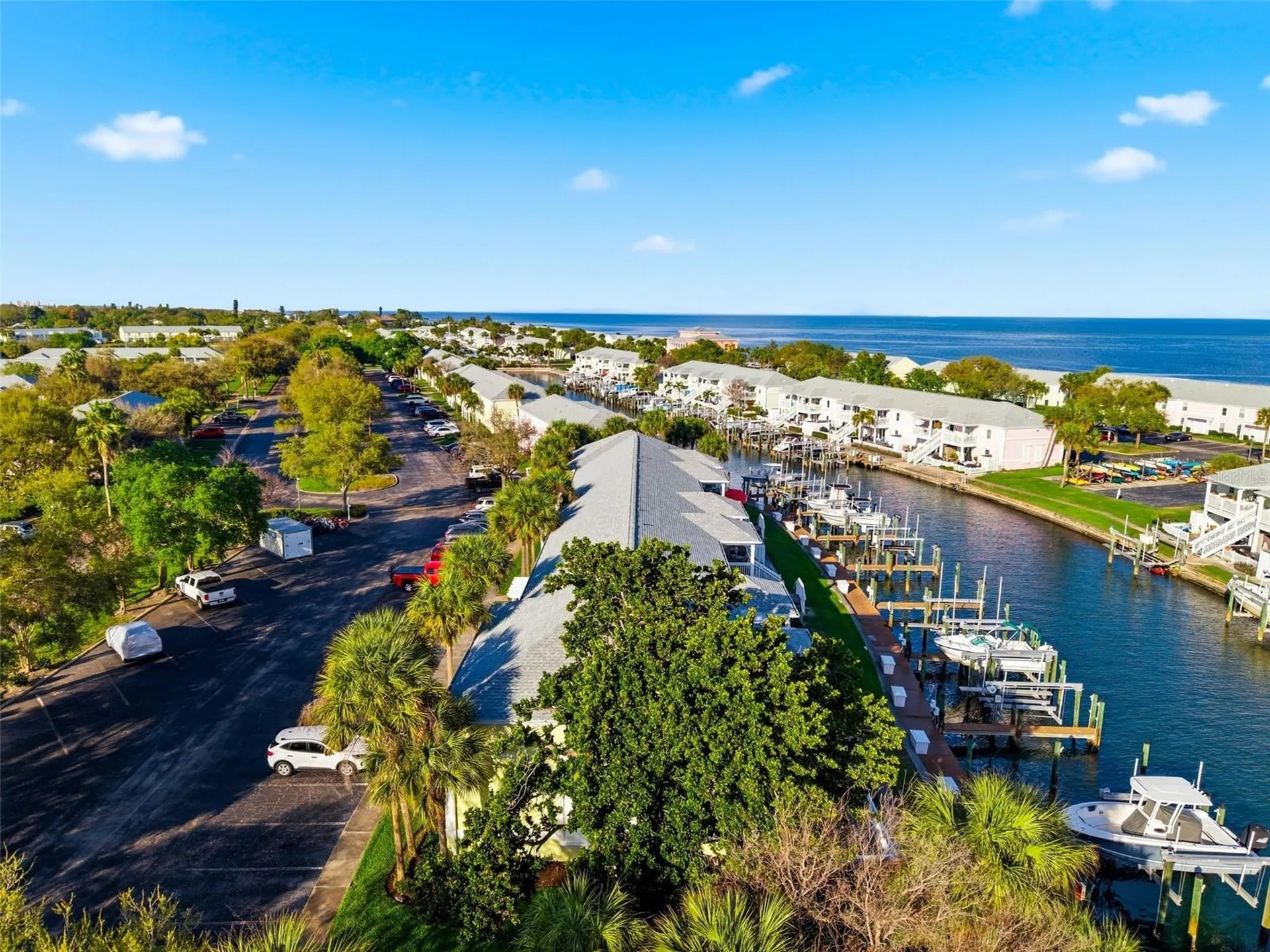 5174 Beach Drive SE St Petersburg FL 33705