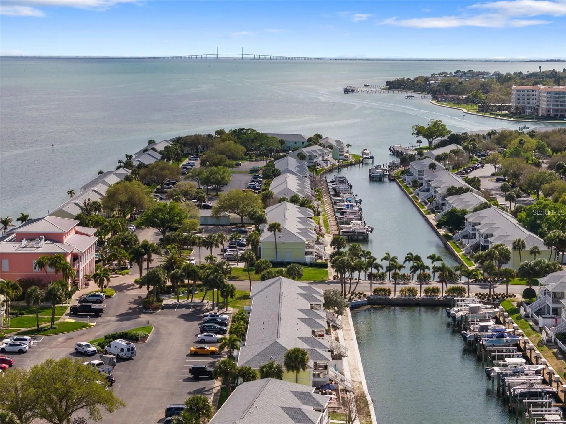 5174 Beach Drive SE St Petersburg FL 33705