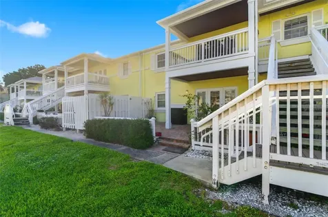 5174 Beach Drive SE St Petersburg FL 33705