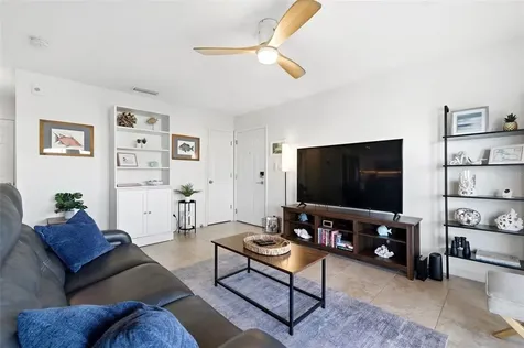 5174 Beach Drive SE St Petersburg FL 33705