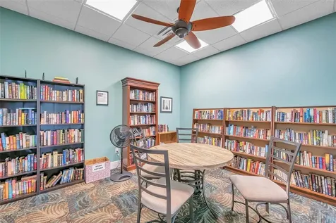 5174 Beach Drive SE St Petersburg FL 33705