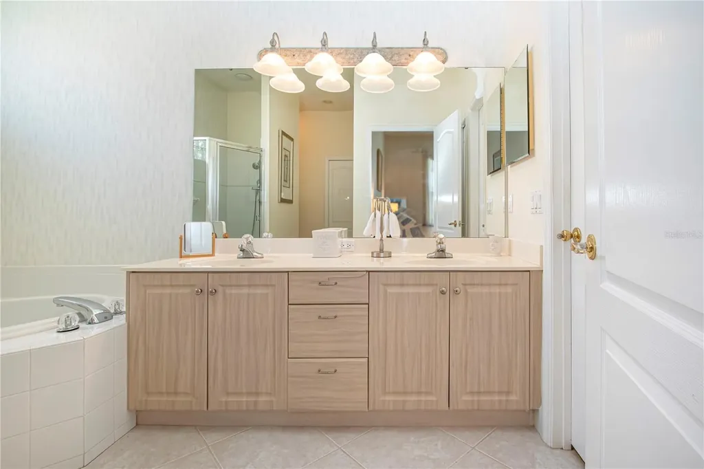 9448 Forest Hills Circle Sarasota FL 34238