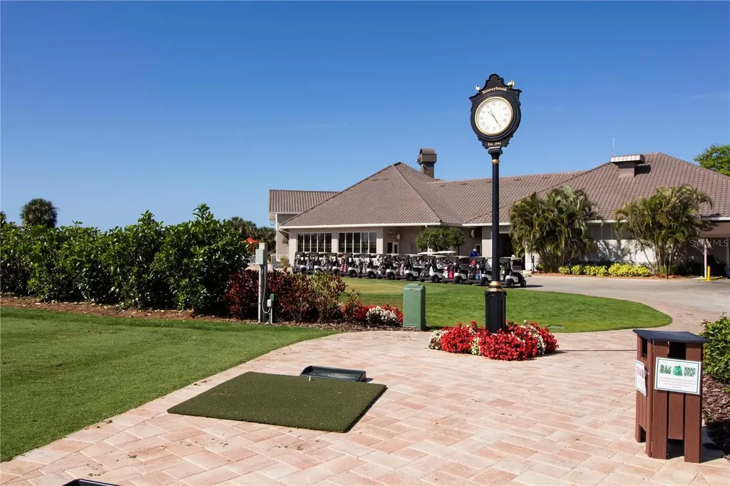 9448 Forest Hills Circle Sarasota FL 34238