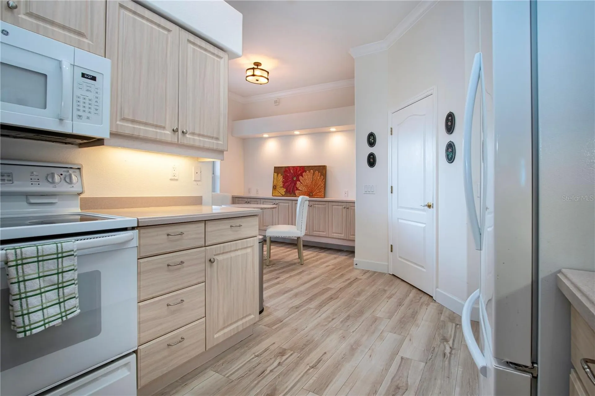 9448 Forest Hills Circle Sarasota FL 34238