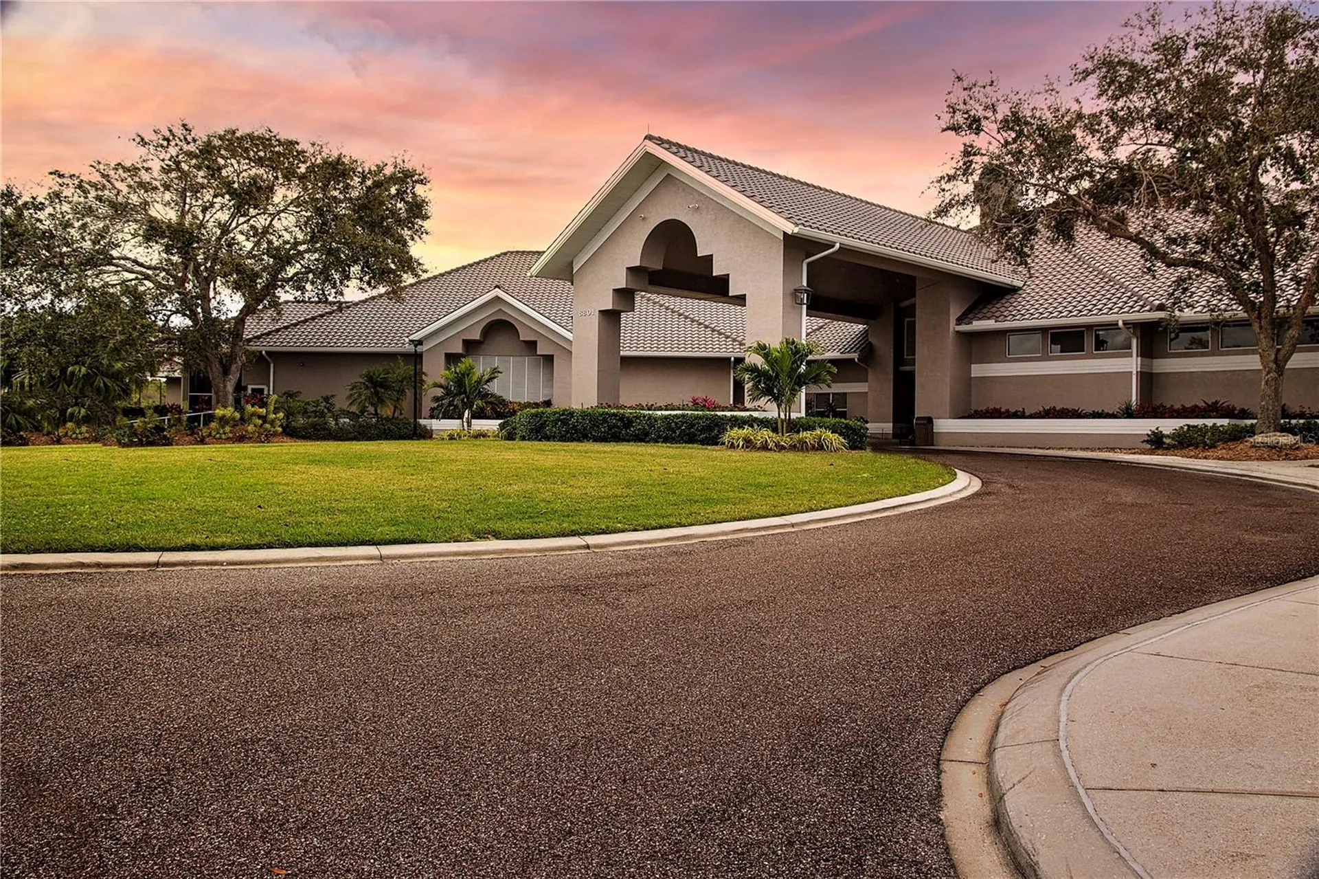9448 Forest Hills Circle Sarasota FL 34238