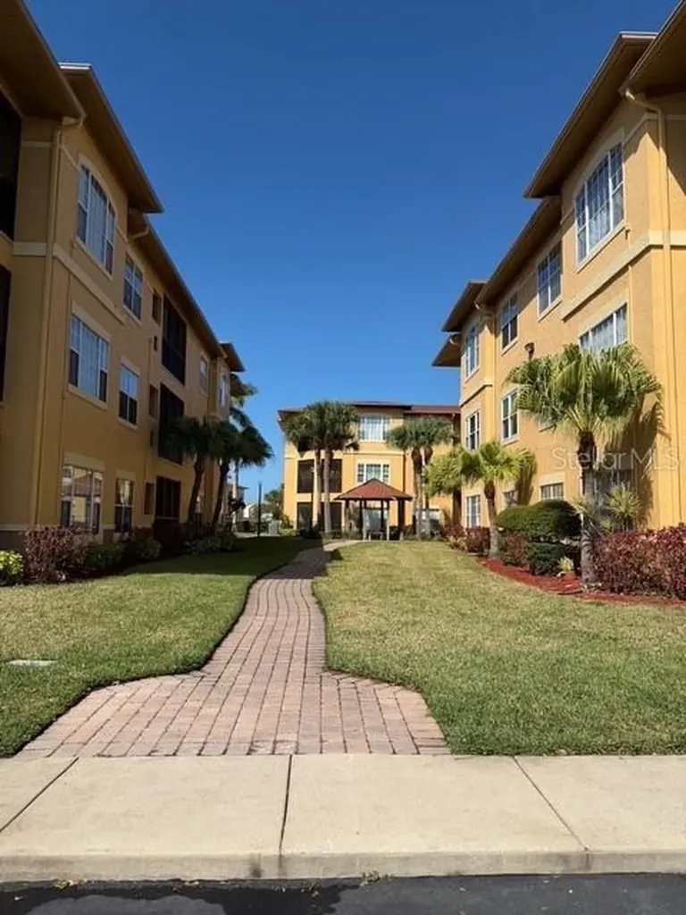 4306 Bayside Village Drive Tampa FL 33615