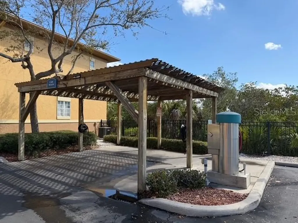 4306 Bayside Village Drive Tampa FL 33615