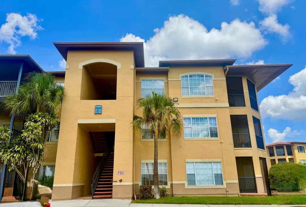 4306 Bayside Village Drive Tampa FL 33615
