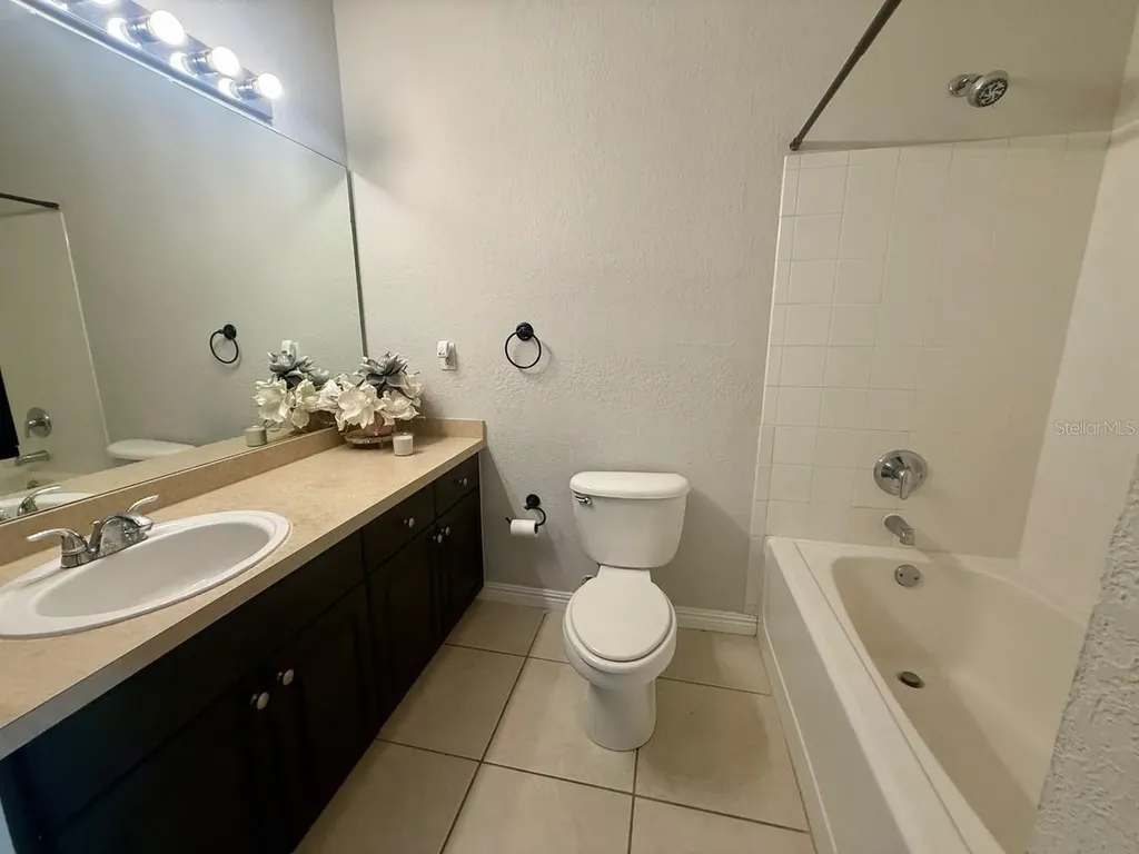 4306 Bayside Village Drive Tampa FL 33615