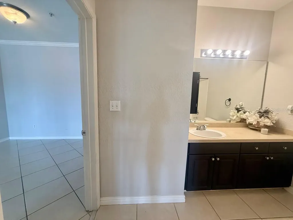 4306 Bayside Village Drive Tampa FL 33615