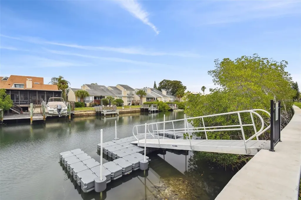 4306 Bayside Village Drive Tampa FL 33615