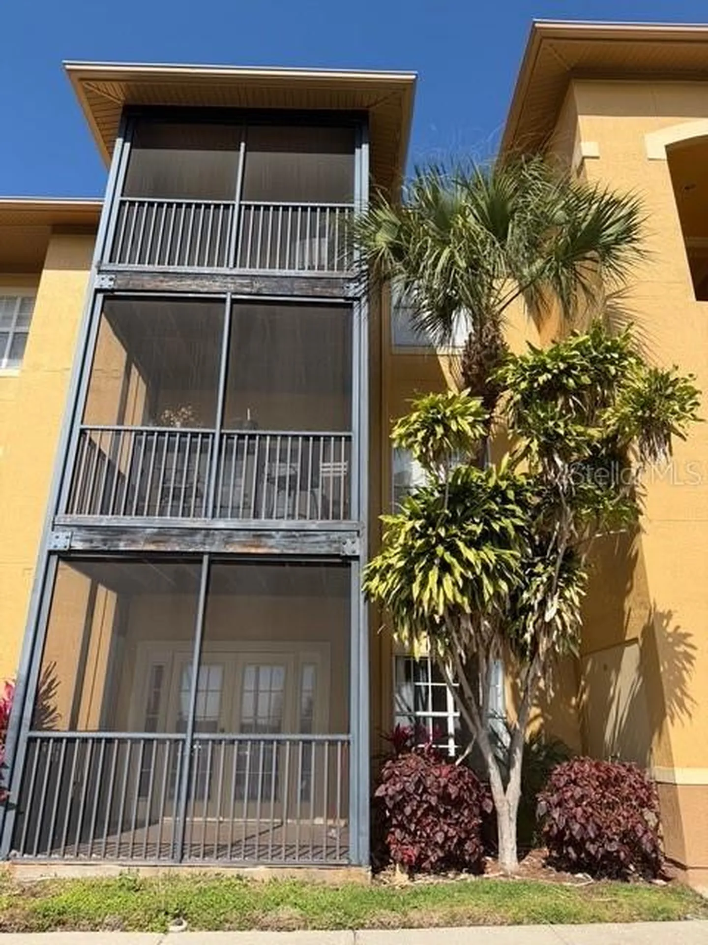 4306 Bayside Village Drive Tampa FL 33615