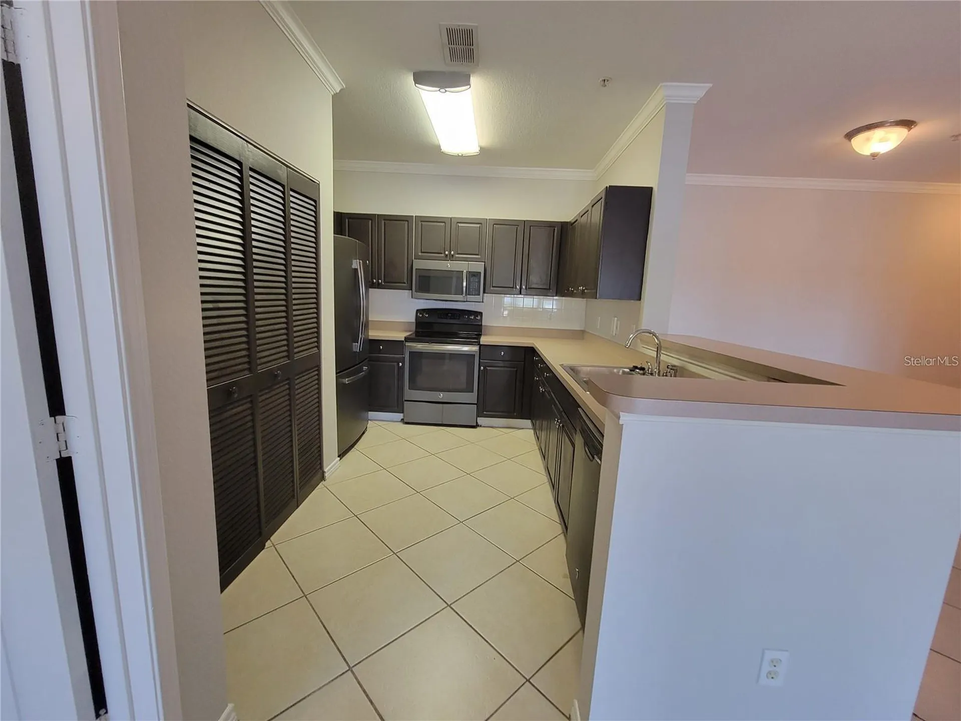 4306 Bayside Village Drive Tampa FL 33615