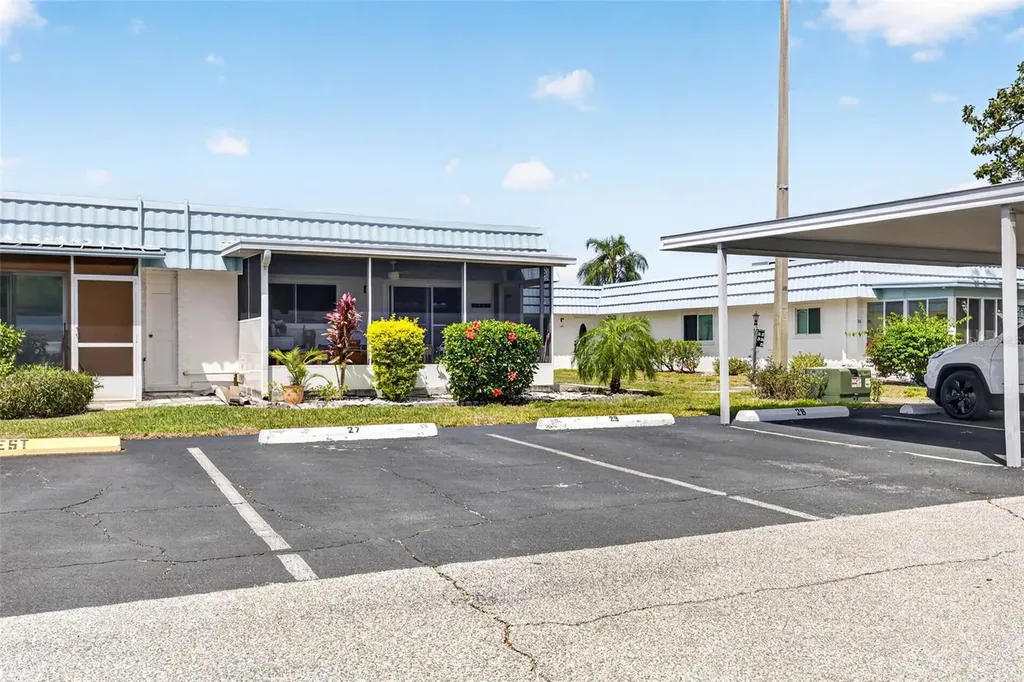 1801 Bedford Lane Sun City Center FL 33573
