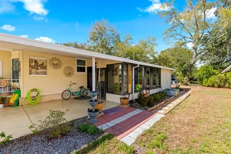 35057 Mcculloughs Leap Zephyrhills FL 33541