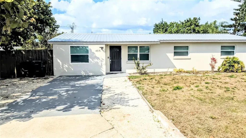 4515 Spahn Street Sarasota FL 34232