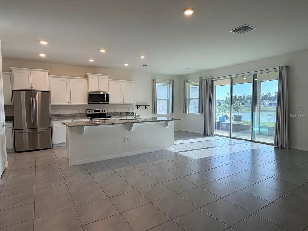 8313 Wheat Stone Drive Zephyrhills FL 33540