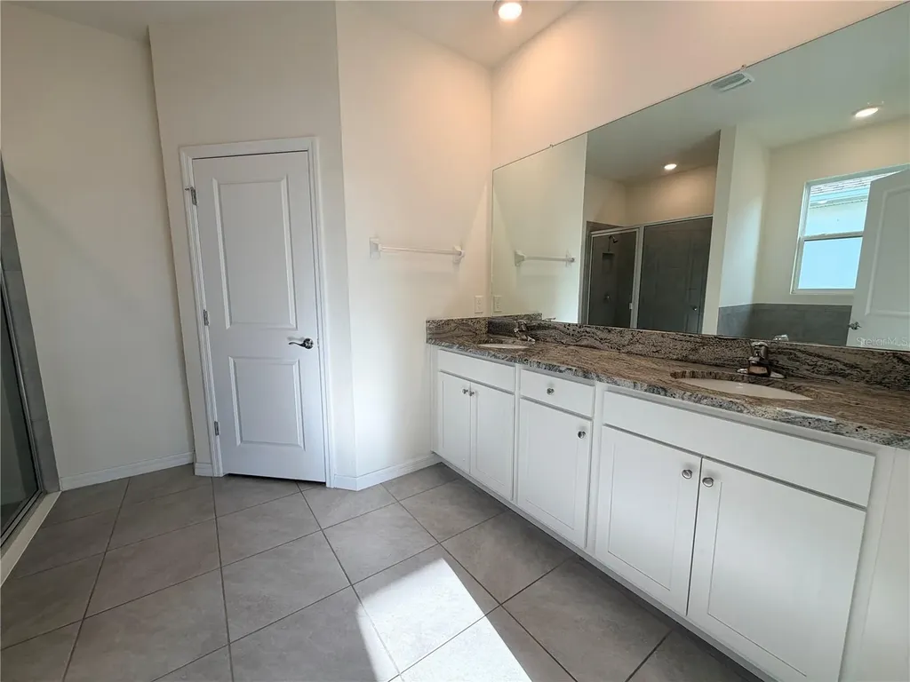 8313 Wheat Stone Drive Zephyrhills FL 33540