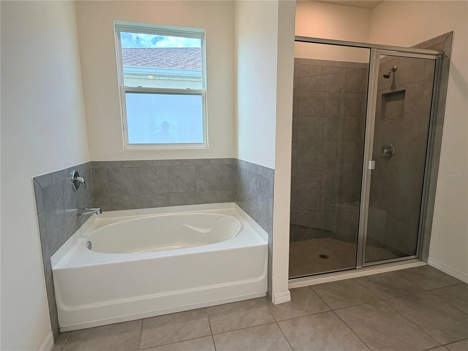 8313 Wheat Stone Drive Zephyrhills FL 33540