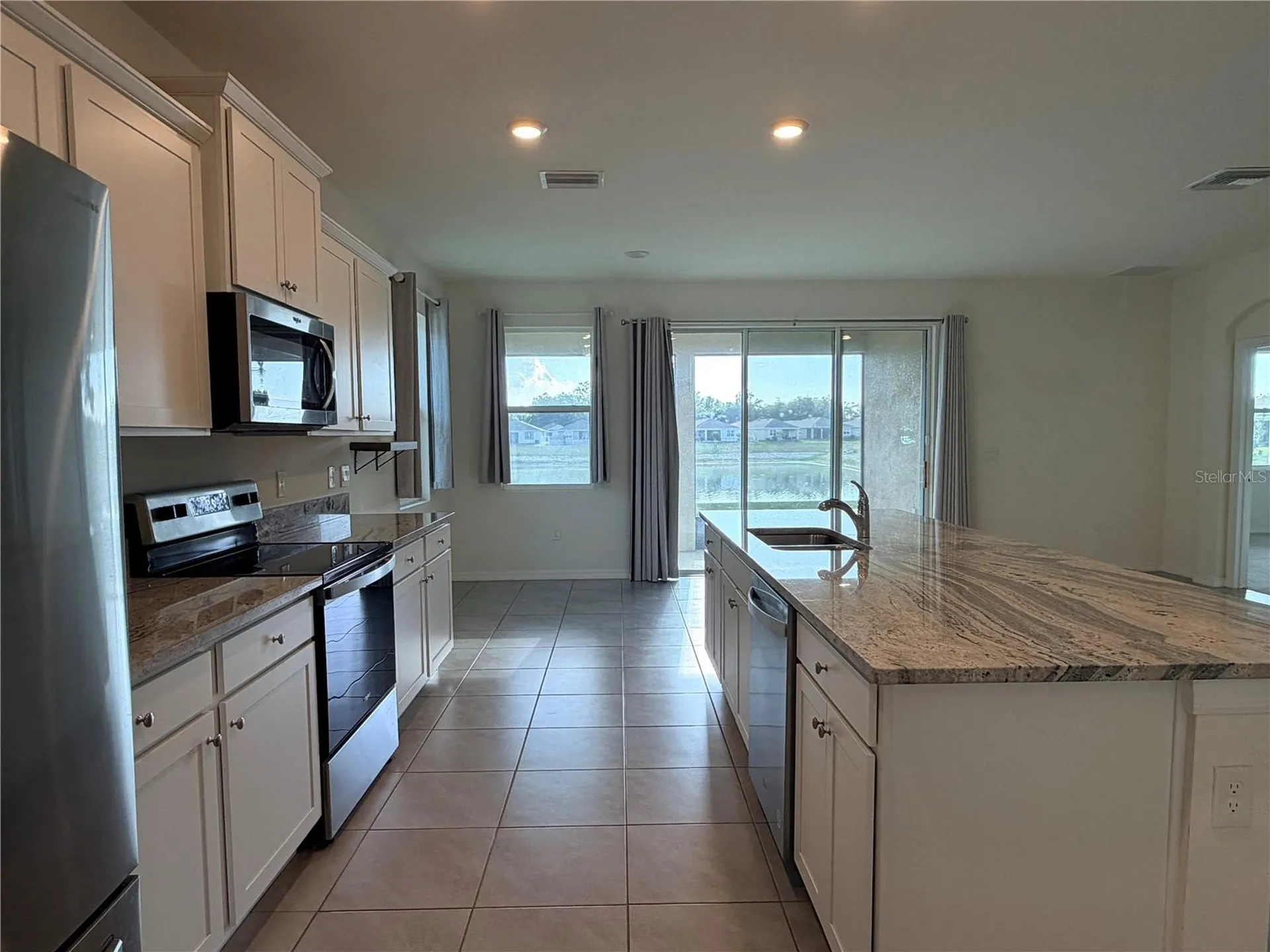8313 Wheat Stone Drive Zephyrhills FL 33540