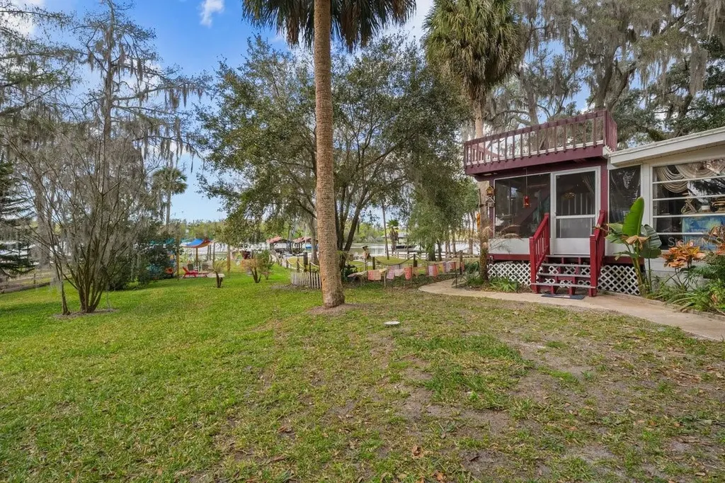 101 Orange Street Satsuma FL 32189