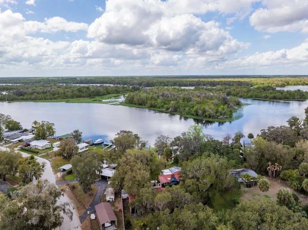 101 Orange Street Satsuma FL 32189
