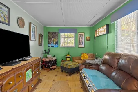 101 Orange Street Satsuma FL 32189