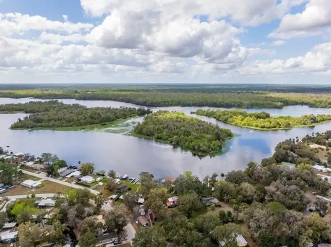 101 Orange Street Satsuma FL 32189
